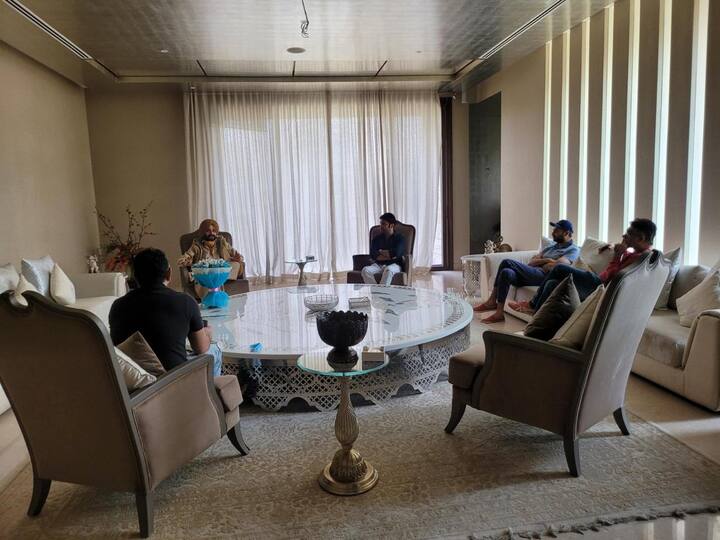 ਹਾਲਾਂਕਿ ਇਸ ਗੱਲ ਦੀ ਪੁਸ਼ਟੀ ਅਜੇ ਤਕ ਦੋਵਾਂ 'ਚੋਂ ਕਿਸੇ ਨੇ ਵੀ ਅਧਿਕਾਰਕ ਤੌਰ 'ਤੇ ਨਹੀਂ ਕੀਤੀ ਹੈ। 