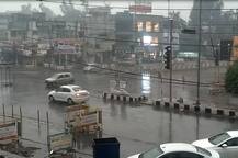 ਗੁਰੂ ਨਗਰੀ 'ਚ ਦਿਨੇ ਹੀ ਪੈ ਗਈ ਰਾਤ, ਅਸਾਮਾਨ 'ਚ ਛਾਏ ਕਾਲੇ ਬੱਦਲ