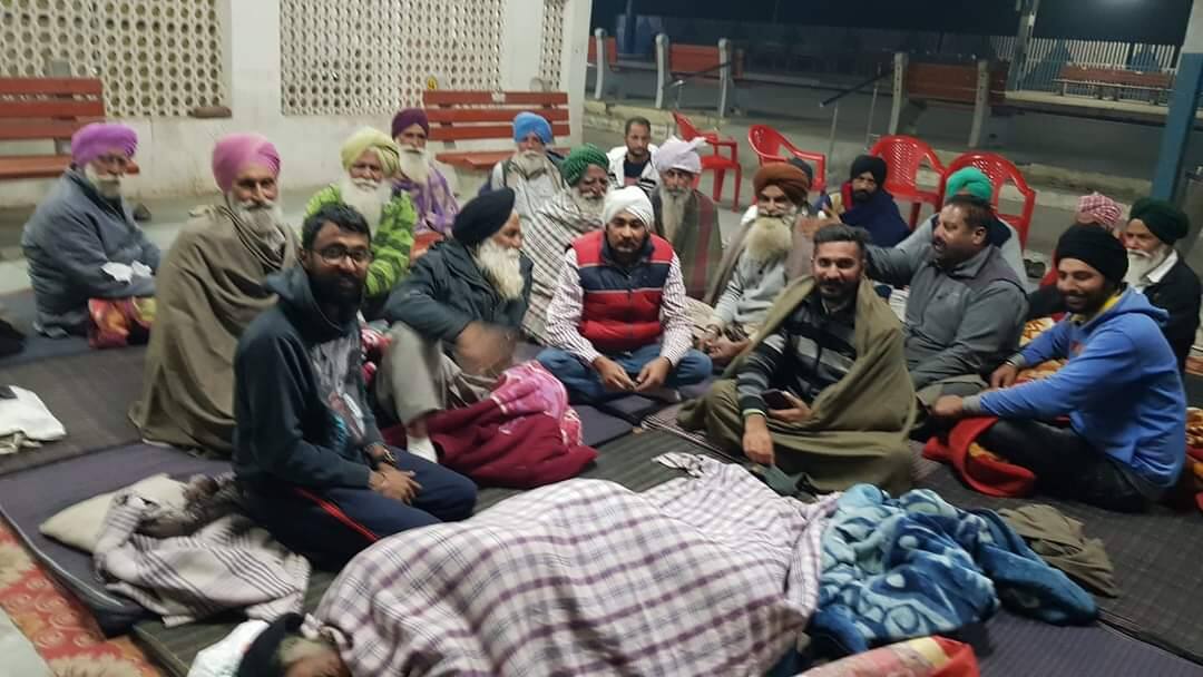 ਠੰਡ ਵੀ ਨਹੀਂ ਰੋਕ ਸਕੇਗੀ ਕਿਸਾਨਾਂ ਦਾ ਰਾਹ, ਸਰਕਾਰ ਨਾਲ ਆਰ-ਪਾਰ ਦੀ ਲੜਾਈ ਵਿੱਢੀ Punjab farmers protest against Modi government continue ready for Delhi ਠੰਡ ਵੀ ਨਹੀਂ ਰੋਕ ਸਕੇਗੀ ਕਿਸਾਨਾਂ ਦਾ ਰਾਹ, ਸਰਕਾਰ ਨਾਲ ਆਰ-ਪਾਰ ਦੀ ਲੜਾਈ ਵਿੱਢੀ