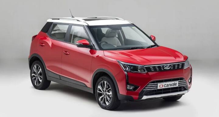 7. ਮਹਿੰਦਰਾ ਦੀ XUV 300- ਇਸ ਕਾਰ ਦਾ ਪੈਟਰੋਲ ਇੰਜਣ 17 ਕਿਲੋਮੀਟਰ ਤੇ ਡੀਜ਼ਲ ਵੇਰੀਐਂਟ ਵਿੱਚ 20 ਕਿਲੋਮੀਟਰ ਪ੍ਰਤੀ ਲਿਟਰ ਦੀ ਮਾਈਲੇਜ ਦਿੰਦਾ ਹੈ।
