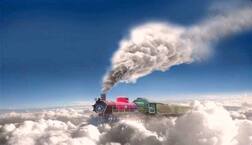 ਬੱਦਲਾਂ 'ਚੋਂ ਲੰਘਦੀ ਟ੍ਰੇਨ, ਸਫਰ ਲਈ ਵਿਦੇਸ਼ਾਂ ਤੋਂ ਆਉਂਦੇ ਸੈਲਾਨੀ