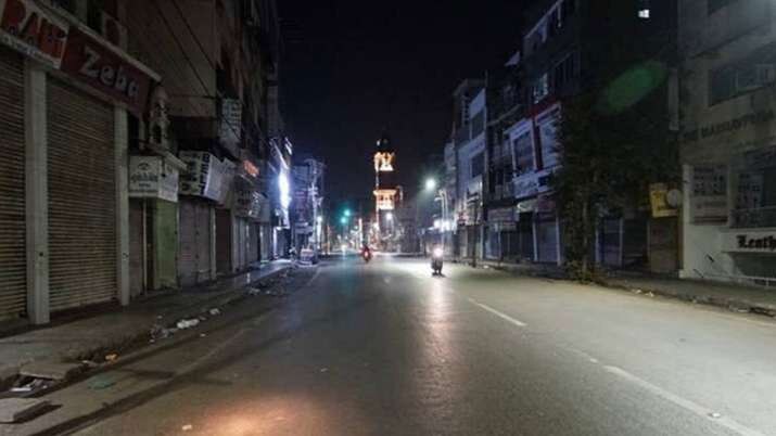 Punjab imposes night curfew, doubles fine for flouting Covid guidelines Night curfew in Punjab: ਰਾਤ ਦੇ ਸਫਰ ਵੇਲੇ ਨਾਲ ਰੱਖੋ ਵਿਆਹ ਦਾ ਕਾਰਡ, ਨਹੀਂ ਤਾਂ ਹੋਏਗਾ 'ਚਲਾਨ'