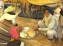 ਸੌਖਾ ਨਹੀਂ ਕਿਸਾਨਾਂ ਨੂੰ ਦਿੱਲੀ ਪਹੁੰਚਣ ਤੋਂ ਰੋਕਣਾ, ਇਨ੍ਹਾਂ ਮੁਸ਼ਕਲਾਂ ਦੇ ਨਾਲ ਅੱਗੇ ਵੱਧ ਰਹੇ ਕਿਸਾਨ, ਦੇਖੋ ਤਸਵੀਰਾਂ