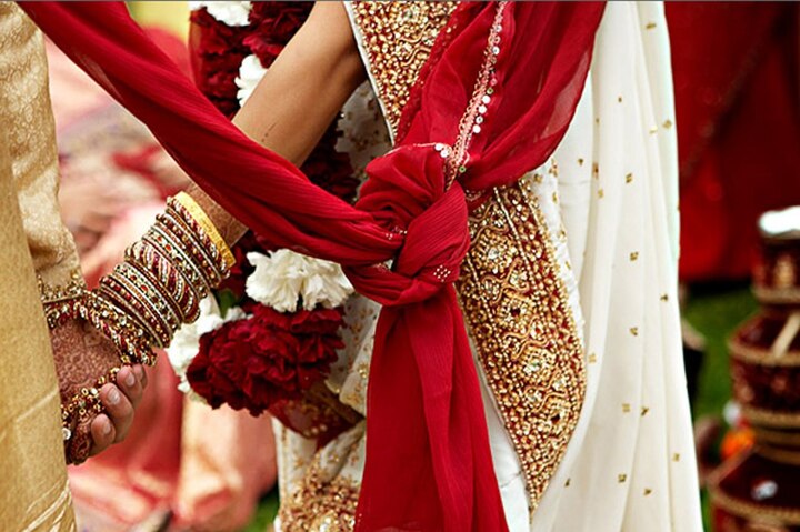 Kanwar Pal got married after 15 days at Delhi border, marrying in a Farmer Protest style ਦਿੱਲੀ ਦੀਆਂ ਹੱਦਾਂ 'ਤੇ 15 ਦਿਨ ਲਾ ਕੇ ਪਰਤੇ ਕੰਵਰਪਾਲ ਨੇ ਇੰਝ ਕਰਵਾਇਆ ਵਿਆਹ, ਹੁਣ ਚਾਰ-ਚੁਫੇਰੇ ਚਰਚਾ
