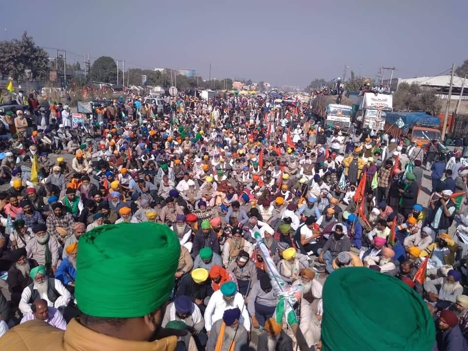 Farmers take up new weapon to retaliate against opponents ਵਿਰੋਧੀਆਂ ਦਾ ਮੂੰਹ-ਤੋੜ ਜਵਾਬ ਦੇਣ ਲਈ ਕਿਸਾਨਾਂ ਨੇ ਚੁੱਕਿਆ ਨਵਾਂ ਹਥਿਆਰ