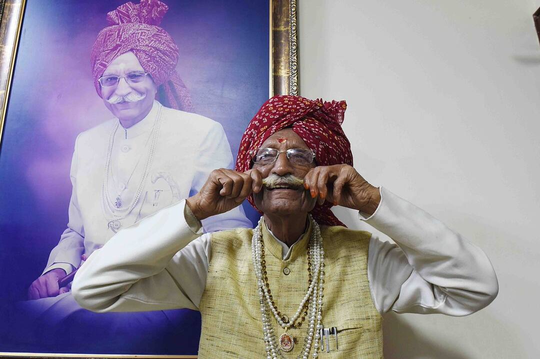 ਸਿਆਲਕੋਟ 'ਚ ਜਨਮੇ, ਦਿੱਲੀ 'ਚ ਸੌਦਾਗਰ ਬਣੇ ਮਸਾਲਿਆਂ ਦੇ ਸ਼ਹਿਨਸ਼ਾਹ, ਧਰਮਪਾਲ ਗੁਲਾਟੀ ਇਸ ਤਰ੍ਹਾਂ ਬਣੇ ਅਰਬਪਤੀ Mahashay Dharampal Gulati Journey how he successful in life ਸਿਆਲਕੋਟ 'ਚ ਜਨਮੇ, ਦਿੱਲੀ 'ਚ ਸੌਦਾਗਰ ਬਣੇ ਮਸਾਲਿਆਂ ਦੇ ਸ਼ਹਿਨਸ਼ਾਹ, ਧਰਮਪਾਲ ਗੁਲਾਟੀ ਇਸ ਤਰ੍ਹਾਂ ਬਣੇ ਅਰਬਪਤੀ