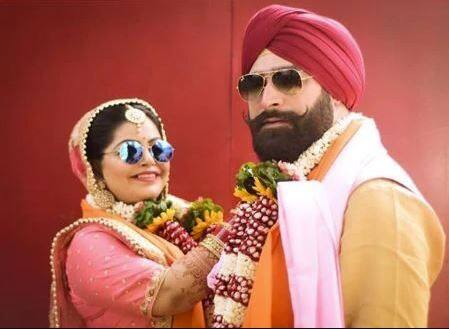 ਦਰਅਸਲ ਦਿਵਿਆ ਦੇ ਵਿਆਹ ਨੂੰ ਇਕ ਸਾਲ ਵੀ ਪੂਰਾ ਨਹੀਂ ਹੋਇਆ ਸੀ। ਅਜਿਹੇ 'ਚ ਉਨ੍ਹਾਂ ਦੇ ਦੇਹਾਂਤ ਤੋਂ ਬਾਅਦ ਉਨ੍ਹਾਂ ਦੇ ਵਿਆਹ ਦੀਆਂ ਖੂਬਸੂਰਤ ਤਸਵੀਰਾਂ ਸੋਸ਼ਲ ਮੀਡੀਆ' ਤੇ ਵਾਇਰਲ ਹੋ ਰਹੀਆਂ ਹਨ।