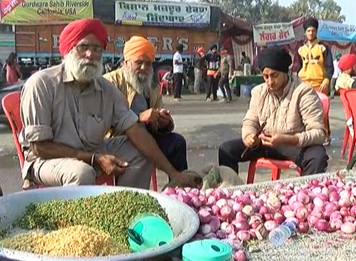 ਕਿਸਾਨਾਂ ਲਈ ਕਿਲ੍ਹਾ ਅਨੰਦਗੜ੍ਹ ਸਾਹਿਬ ਵਾਲਿਆਂ ਦਾ ਅਨੋਖਾ ਉਪਰਾਲਾ