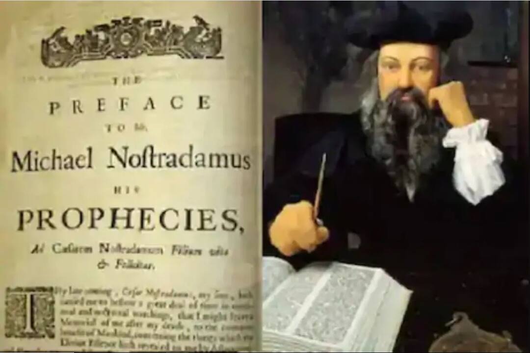 Nostradamus Predictions: ਮਹਾਮਾਰੀ, ਅਕਾਲ ਅਤੇ ਬਿਮਾਰੀਆਂ... ਜਾਣੋ 2021 ਲਈ ਨਾਸਟਰੈਦਮਸ ਦੀ ਭਵਿੱਖਬਾਣੀਆਂ Nostradamus most important predictions about 2021 Nostradamus Predictions: ਮਹਾਮਾਰੀ, ਅਕਾਲ ਅਤੇ ਬਿਮਾਰੀਆਂ... ਜਾਣੋ 2021 ਲਈ ਨਾਸਟਰੈਦਮਸ ਦੀ ਭਵਿੱਖਬਾਣੀਆਂ