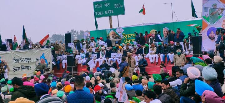 ਕੈਬਨਿਟ ਮੰਤਰੀ ਅਤੇ ਹਰ ਹਲਕੇ ਤੋਂ ਵਿਧਇਕ ਇਸ ਧਰਨੇ 'ਚ ਸ਼ਾਮਲ ਹੋਣ ਲਈ ਪਹੁੰਚੇ। ਕਾਂਗਰਸ ਦੇ ਪੰਜਾਬ ਪ੍ਰਧਾਨ ਸੁਨੀਲ ਜਾਖੜ ਦੀ ਅਗਵਾਈ 'ਚ ਇਹ ਪ੍ਰਦਰਸ਼ਨ ਕੀਤਾ ਗਿਆ।