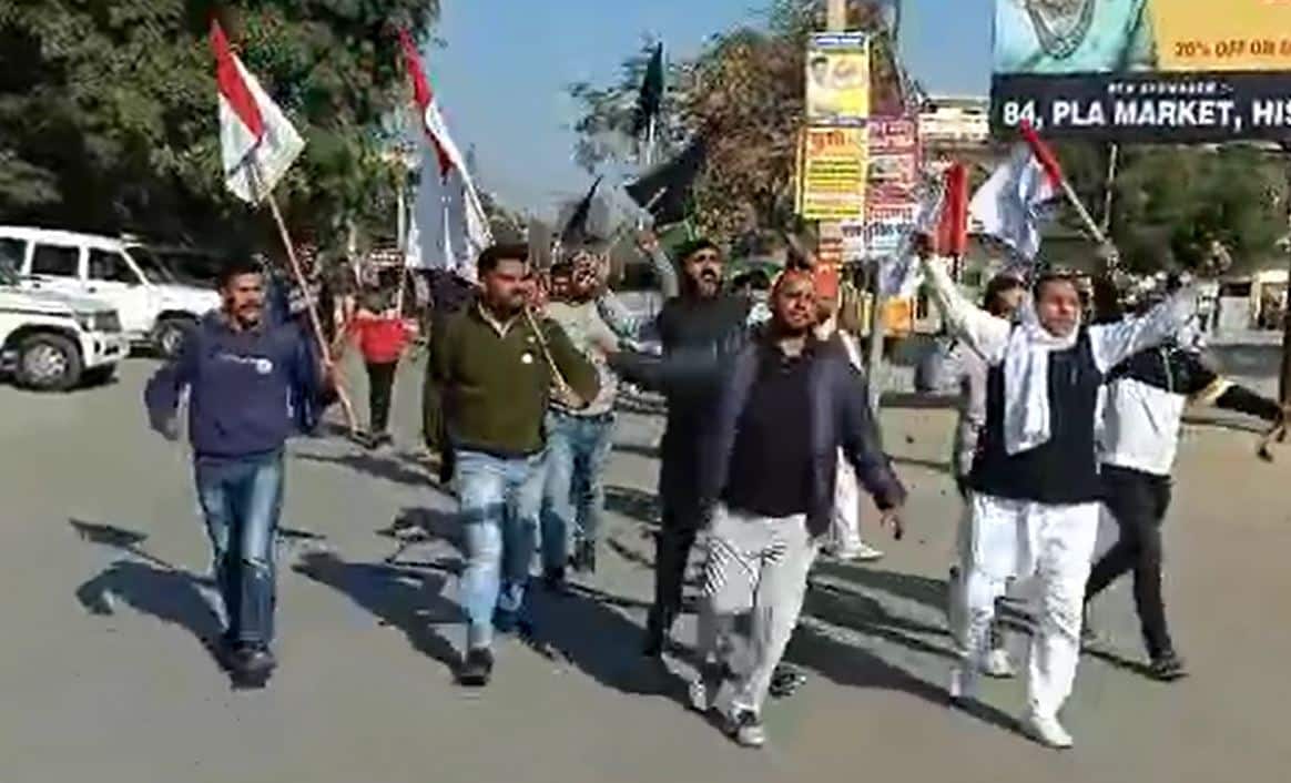 ਹਰਿਆਣਾ 'ਚ ਭਾਜਪਾ ਅਤੇ ਕਿਸਾਨ ਹੋਏ ਆਹਮੋ-ਸਾਹਮਣੇ, ਅਨਸ਼ਨ ਕਰ ਰਹੇ ਸੀ ਭਾਜਪਾ ਸਮਰੱਥਕ, ਜਾਣੋ ਪੂਰਾ ਮਾਮਲਾ