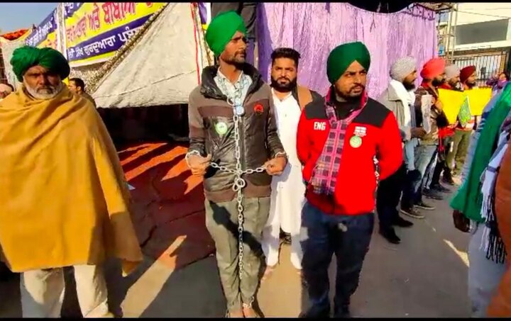 ਪ੍ਰਦਰਸ਼ਨ ਕਰਨ ਵਾਲਾ ਕਿਸਾਨ ਕਮਲ ਸਿੰਘ ਅਮਰੋਹਾ ਦਾ ਰਹਿਣ ਵਾਲਾ ਹੈ। 