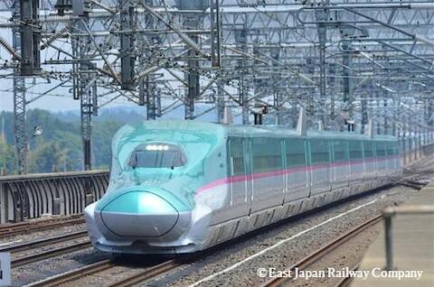  ਮੁੰਬਈ ਤੋਂ ਅਹਿਮਦਾਬਾਦ ਲਈ ਬਣ ਰਹੀ ਭਾਰਤ ਦੀ ਪਹਿਲੀ ਬੁਲੇਟ ਟ੍ਰੇਨ 500 ਕਿਲੋਮੀਟਰ ਦੀ ਦੂਰੀ 2 ਘੰਟੇ 'ਚ ਤੈਅ ਕਰੇਗੀ।