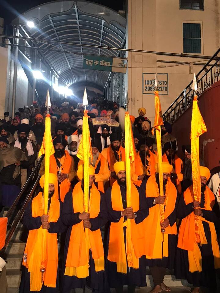 ਇਸ ਮਗਰੋਂ ਇਹ ਨਗਰ ਕੀਰਤਨ ਰਵਾਇਤ ਮੁਤਾਬਕ ਗੁਰੂ ਗੋਬਿੰਦ ਸਿੰਘ ਮਾਰਗ ਦੇ ਗੁਰ ਧਾਮਾਂ ਤੋਂ ਹੁੰਦਾ ਹੋਇਆ ਲੁਧਿਆਣਾ ਜਿਲ੍ਹੇ ਦੇ ਗੁਰਦਵਾਰਾ ਮਹਿੰਦੀਆਣਾ ਸਾਹਿਬ ਵਿਖੇ ਸਮਾਪਤ ਹੁੰਦਾ ਹੈ।