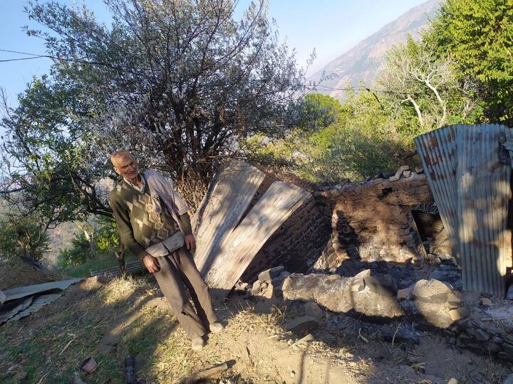 ਪ੍ਰਸ਼ਾਸਨ ਨੇ ਪ੍ਰਭਾਵਤ ਪਰਿਵਾਰ ਨੂੰ 10 ਹਜ਼ਾਰ ਦੀ ਰਾਹਤ ਪ੍ਰਦਾਨ ਕੀਤੀ ਹੈ।