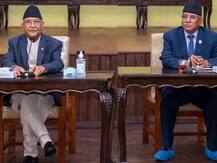 ਨੇਪਾਲ ਦੀ ਸੰਸਦ ਭੰਗ ਕੀਤੇ ਜਾਣ 'ਤੇ ਓਲੀ ਸਰਕਾਰ ਨੂੰ ਸੁਪਰੀਮ ਕੋਰਟ ਵੱਲੋਂ ਕਾਰਨ ਦੱਸੋ ਨੋਟਿਸ