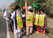 ਕਿਸਾਨਾਂ ਦੇ ਹੱਕ ਲਈ ਆਨੰਦਪੁਰ ਸਾਹਿਬ ਤੋਂ ਪੂਰਾ ਪਰਿਵਾਰ ਪੈਦਲ ਜਾ ਰਿਹਾ ਦਿੱਲੀ, 12 ਸਾਲਾ ਬੱਚੀ ਦੇ ਕਦਮਾਂ ਨੇ ਭਰਿਆ ਉਤਸ਼ਾਹ  