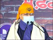 ਸਿੰਘੂ ਬਾਰਡਰ ਪਹੁੰਚੇ ਕੇਜਰੀਵਾਲ, 'ਕਿਹਾ ਜੇਕਰ ਕਿਸਾਨ ਦੇਸ਼ਧ੍ਰੋਹੀ ਹੋ ਗਿਆ ਤਾਂ ਤੁਹਾਡਾ ਢਿੱਡ ਕੌਣ ਭਰੇਗਾ?'