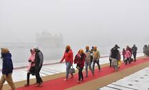 ਹੱਡ ਠਾਰਵੀਂ ਠੰਢ ਦਾ ਨਹੀਂ ਸ਼ਰਧਾ 'ਤੇ ਕੋਈ ਅਸਰ, 2 ਡਿਗਰੀ ਪਾਰੇ 'ਚ ਵੀ ਪਹੁੰਚ ਰਹੀ ਸੰਗਤ, ਵੇਖੋ ਖਾਸ ਤਸਵੀਰਾਂ