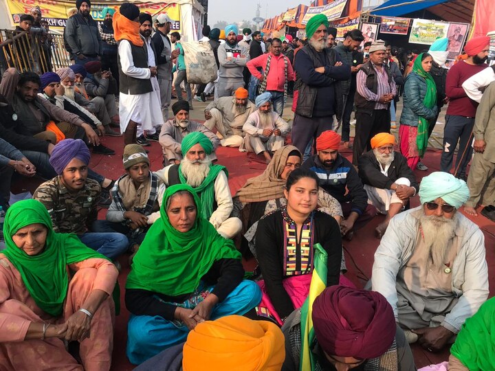 Punjab Girls in farmer protest ਕਿਸਾਨੀ ਘੋਲ 'ਚ ਮੁੰਡਿਆਂ ਤੋਂ ਘੱਟ ਨਹੀਂ ਪੰਜਾਬ ਦੀਆਂ ਕੁੜੀਆਂ, ਡਟ ਕੇ ਕਰ ਰਹੀਆਂ ਮੁਕਾਬਲਾ