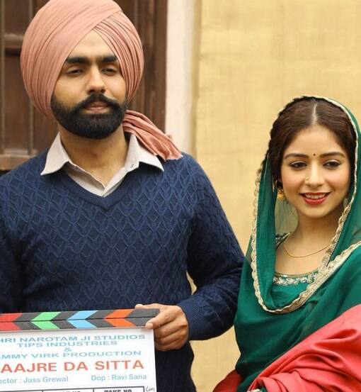 ਕਲੈਪਬੋਰਡ ਨਾਲ ਤਸਵੀਰਾਂ ਪੋਸਟ ਕਰਦੇ ਹੋਏ, ਐਮੀ ਵਿਰਕ ਅਤੇ ਤਾਨੀਆ ਨੇ ਆਪਣੀ ਫਿਲਮ ਦੀ ਖਬਰ ਸਾਂਝੀ ਕੀਤੀ।