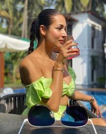 ਅਰਜੁਨ ਕਪੂਰ ਨਾਲ ਬਿਕਨੀ ਪਾ ਕੇ ਪੂਲ 'ਚ ਉੱਤਰ ਗਈ ਮਲਾਇਕਾ ਅਰੋੜਾ, ਸ਼ੇਅਰ ਕੀਤੀ ਇੱਕ ਹੋਰ ਤਸਵੀਰ