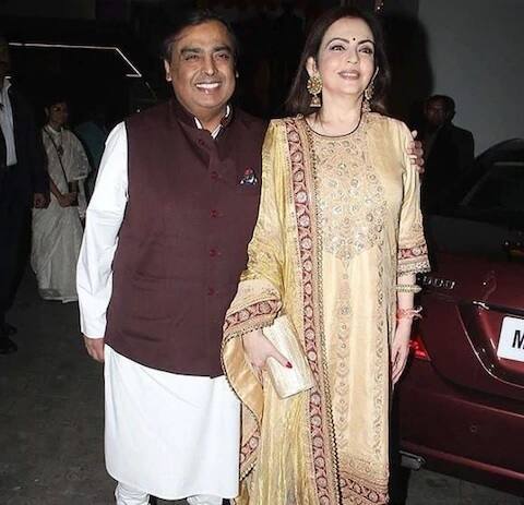 ਸੈਲਰੀ ਤੋਂ ਇਲਾਵਾ ਡ੍ਰਾਇਵਰ ਨੂੰ ਕਈ ਹੋਰ ਦੂਜੇ ਬੈਨੀਫਿਟ ਵੀ ਮਿਲੇ ਹੋਏ ਹਨ। ਜਿਵੇਂ ਕਿ ਰਹਿਣ-ਖਾਣ ਦੀ ਸੁਵਿਧਾ।