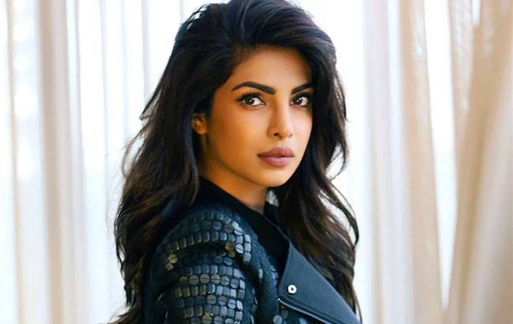 ਪ੍ਰਿਅੰਕਾ ਚੋਪੜਾ ਨੇ ਨਾ ਸਿਰਫ ਭਾਰਤ ਵਿੱਚ ਸਗੋਂ ਵਿਸ਼ਵ ਭਰ ਵਿੱਚ ਨਾਂ ਕਮਾਇਆ ਹੈ। ਉਸ ਨੇ ਆਪਣੀ ਪਹਿਲੀ ਕਮਾਈ ਦੀ ਸ਼ੁਰੂਆਤ 5 ਹਜ਼ਾਰ ਰੁਪਏ ਤੋਂ ਕੀਤੀ ਸੀ।