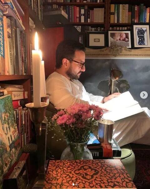 ਇਹ ਤਾਂ ਸਾਰੇ ਜਾਣਦੇ ਹਨ ਕਿ ਸੈਫ ਨੂੰ ਪੜ੍ਹਾਉਣ ਦਾ ਬੇਹੱਦ ਸ਼ੌਕ ਹੈ ਅਜਿਹੇ 'ਚ ਉਨ੍ਹਾਂ ਦੇ ਪੁਰਾਣੇ ਘਰ 'ਚ ਲਾਇਬ੍ਰੇਰੀ ਵੀ ਸੀ ਜਿੱਥੇ ਸੈਫ ਆਪਣੀਆਂ ਕਿਤਾਬਾਂ ਦੇ ਨਾਲ ਖੂਬ ਟਾਇਮ ਸਪੈਂਡ ਕਰਦੇ ਸਨ।