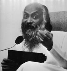 Osho Death Anniversary: ਸੈਕਸ ਪਹਿਲਾ ਕਦਮ ਤੇ ਸਮਾਧੀ ਆਖਰੀ, ਜਾਣੋ ਓਸ਼ੋ ਦੇ ਵਿਚਾਰ ਜਿਨ੍ਹਾਂ 'ਤੇ ਮੱਚਿਆ ਬਵਾਲ