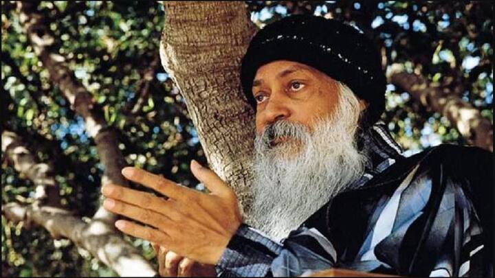 ਉਸ 'ਤੇ ਵੀ ਧਰਮ ਨੂੰ ਕਾਰੋਬਾਰ ਬਣਾਉਣ ਦਾ ਦੋਸ਼ ਲਾਇਆ ਗਿਆ ਸੀ ਪਰ ਵਿਵਾਦਾਂ ਦੇ ਬਾਵਜੂਦ ਓਸ਼ੋ ਬਹੁਤ ਮਸ਼ਹੂਰ ਸੀ, ਉਨ੍ਹਾਂ ਨੂੰ ਪਸੰਦ ਕਰਨ ਵਾਲਿਆਂ ਵਿੱਚ ਦੇਸੀ ਘੱਟ ਪਰ ਵਿਦੇਸ਼ੀ ਜ਼ਿਆਦਾ ਸੀ।