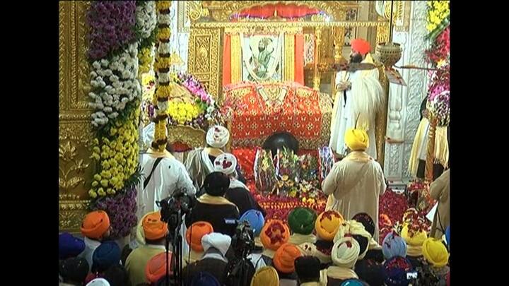 ਤਖਤ ਸਾਹਿਬ ਦੀ ਚੱਲੀ ਆ ਰਹੀ ਮਰਿਆਦਾ ਅਨੁਸਾਰ ਹਰ ਸਾਲ ਪ੍ਰਕਾਸ਼ ਪੁਰਬ ਦੀ ਰਾਤ ਵੱਡੀ ਗਿਣਤੀ 'ਚ ਸੰਗਤ ਮਹਾਨ ਅਸਥਾਨ 'ਤੇ ਇਕੱਤਰ ਹੁੰਦੀ ਹੈ।