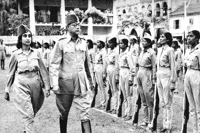 6. ਨੇਤਾਜੀ ਸੁਭਾਸ਼ ਚੰਦਰ ਬੋਸ ਨੇ ਆਪਣੀ ਸੈਕਟਰੀ ਅਤੇ ਆਸਟ੍ਰੀਆ ਦੀ ਕੁੜੀ ਐਮਿਲੀ ਨਾਲ 1937 ਵਿਚ ਵਿਆਹ ਕਰਵਾ ਲਿਆ ਸੀ। ਦੋਹਾਂ ਦੀ ਇਕ ਬੇਟੀ ਅਨੀਤਾ ਸੀ ਅਤੇ ਇਸ ਸਮੇਂ ਉਹ ਆਪਣੇ ਪਰਿਵਾਰ ਨਾਲ ਜਰਮਨੀ ਵਿਚ ਰਹਿੰਦੀ ਹੈ।