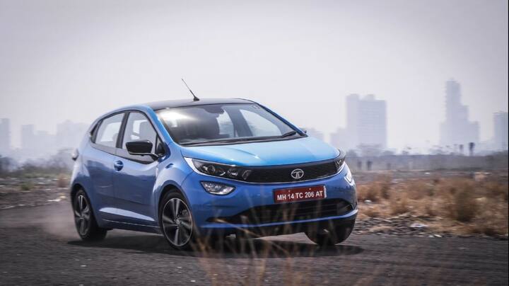 ਕੰਪਨੀ ਦਾ ਦਾਅਵਾ ਹੈ ਕਿ ਇਹ ਕਾਰ ਸਿਰਫ 11.9 ਸੈਕਿੰਡ ਵਿਚ 0 ਤੋਂ 100 ਕਿਲੋਮੀਟਰ ਪ੍ਰਤੀ ਘੰਟਾ ਦੀ ਰਫਤਾਰ ਤੱਕ ਜਾਣ ਦੇ ਸਮਰੱਥ ਹੈ। ਇਸ ਦੇ ਨਾਲ ਹੀ ਨਵੇਂ ਵੇਰੀਐਂਟ 'ਚ 18.13 ਕਿਮੀ ਪ੍ਰਤੀ ਲੀਟਰ ਦਾ ਮਾਈਲੇਜ ਮਿਲੇਗਾ।