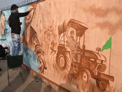 ਰਾਜਪਥ ਤੇ ਦਿੱਲੀ ਦੀਆਂ ਹੋਰ ਸਰਹੱਦਾਂ 'ਤੇ ਹਜ਼ਾਰਾਂ ਹਥਿਆਰਬੰਦ ਬਲ ਤਾਇਨਾਤ ਕੀਤੇ ਗਏ ਹਨ।