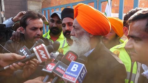 ਚੜੂਨੀ ਨੇ ਦੀਪ ਸਿੱਧੂ 'ਤੇ ਲਾਏ ਗੰਭੀਰ ਦੋਸ਼, ਕਿਹਾ ਸਰਕਾਰ ਤੋਂ ਮਿਲ ਗਿਆ ਹੋਣਾ ਕੁੱਝ ਚੜੂਨੀ ਨੇ ਦੀਪ ਸਿੱਧੂ 'ਤੇ ਲਾਏ ਗੰਭੀਰ ਦੋਸ਼, ਕਿਹਾ ਸਰਕਾਰ ਤੋਂ ਮਿਲ ਗਿਆ ਹੋਣਾ ਕੁੱਝ