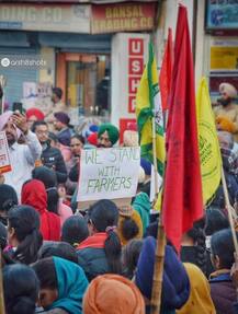 ਸੰਘਰਸ਼ ਕਰ ਰਹੇ ਕਿਸਾਨਾਂ ਦੇ ਹੱਕ 'ਚ ਆਵਾਜ਼ ਬੁਲੰਦ ਕਰਨ ਵੱਡੀ ਗਿਣਤੀ 'ਚ ਸੜਕਾਂ ਤੇ ਉਤਰੇ ਲੋਕ-ਵੇਖੋ ਤਸਵੀਰਾਂ