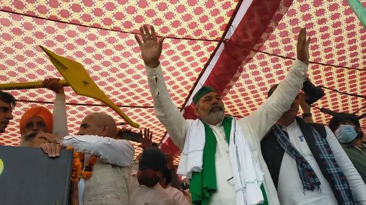 ਨਾਲ ਹੀ ਕਿਸਾਨਾਂ ਨੂੰ ਸੰਬੋਧਿਤ ਕਰਦਿਆਂ ਟਿਕੈਤ ਨੇ ਕਿਸਾਨਾਂ ਨੂੰ ਸ਼ਾਂਤੀ ਬਣਾਈ ਰੱਖਣ ਦੀ ਅਪੀਲ ਕੀਤੀ ਅਤੇ ਕਿਹਾ ਕਿ ਜਿੱਤ ਸਿਰਫ ਸਾਡੀ ਹੋਵੇਗੀ। ਨਾਲ ਹੀ ਇਹ ਸਹੁੰ ਚੁੱਕਣ ਲਈ ਕਿਹਾ ਕਿ ਅਸੀਂ ਆਪਣੀ ਮਿੱਟੀ ਨਹੀਂ ਵਿੱਕਣ ਦਿਵਾਂਗੇ।