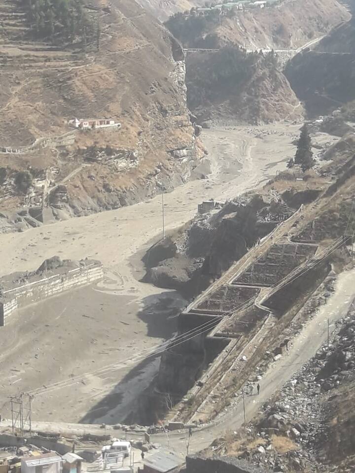  ਜ਼ਿਲ੍ਹਾ ਪ੍ਰਸ਼ਾਸਨ ਤੇ ਪੁਲਿਸ ਨੂੰ ਇਸ ਨਾਲ ਨਜਿੱਠਣ ਦੇ ਹੁਕਮ ਦੇ ਦਿੱਤੇ ਗਏ ਹਨ। ਸਰਕਾਰ ਲੋੜੀਂਦੇ ਕਦਮ ਚੁੱਕ ਰਹੀ ਹੈ।