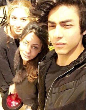 See Pic: Mum Gauri Khan SHOPS for her 18 year old son Aryan Khan in London! See Inside!