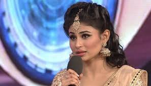 Naagin famed Mouni Roy had an EMOTIONAL BREAKDOWN on the sets of So You Think You Can Dance!