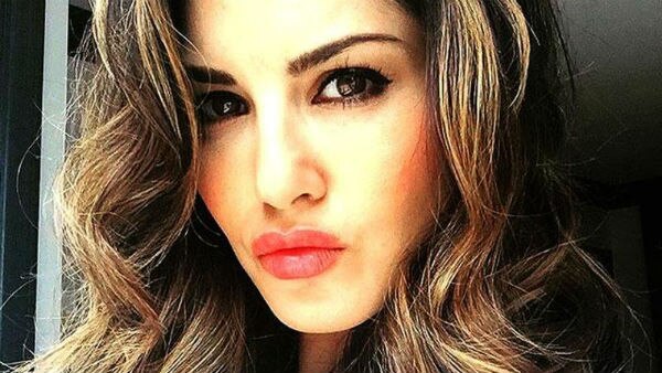 Pakistan won't enjoy Sunny Leone's dance number in Raees!