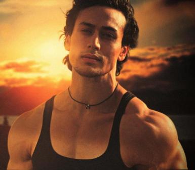 Hrithik is a complete package and a gift to the industry:Tiger Shroff