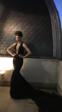 Deepika Padukone leaves the entire nation spellbound over her looks at the 'IIFA Rocks