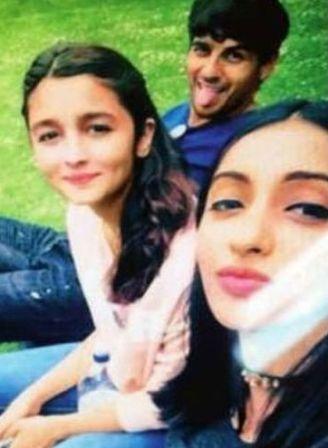 Is Sidharth Malhotra in London to woo Alia Bhatt Back? See Inside!