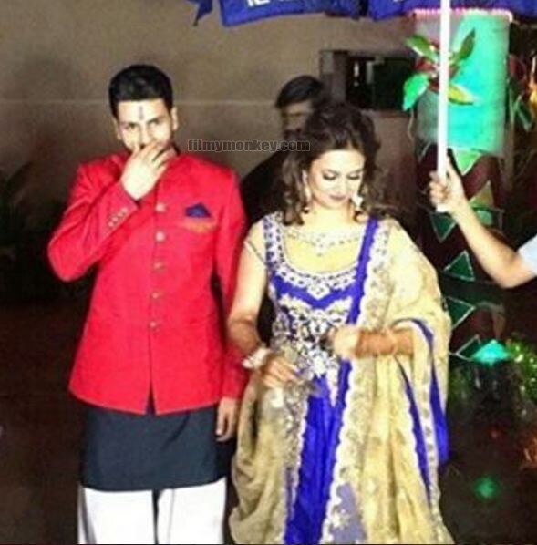 Divyanka Tripathi & Vivek Dahiya on their ‘Sangeet’; DIVEK look AWESOME together! SEE PICS!