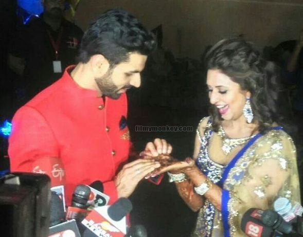 Divyanka Tripathi & Vivek Dahiya on their ‘Sangeet’; DIVEK look AWESOME together! SEE PICS!