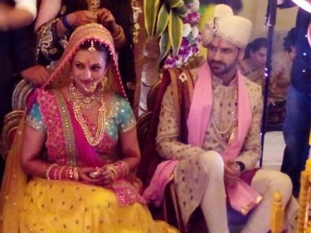 CHECK OUT: Divyanka-Vivek tie the knot; See INSIDE ‘SAAT PHERE’ of the lovely couple