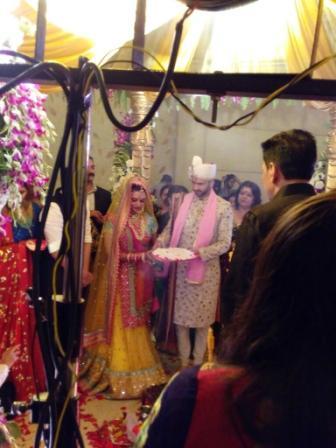 CHECK OUT: Divyanka-Vivek tie the knot; See INSIDE ‘SAAT PHERE’ of the lovely couple