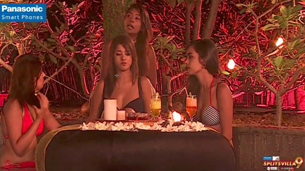 SPLITSVILLA 9: Check out BIKINI clad girls doing HOT couple dance in pool for 'Queen'; Martina dumps Mayuri! PICS & VIDEO INSIDE